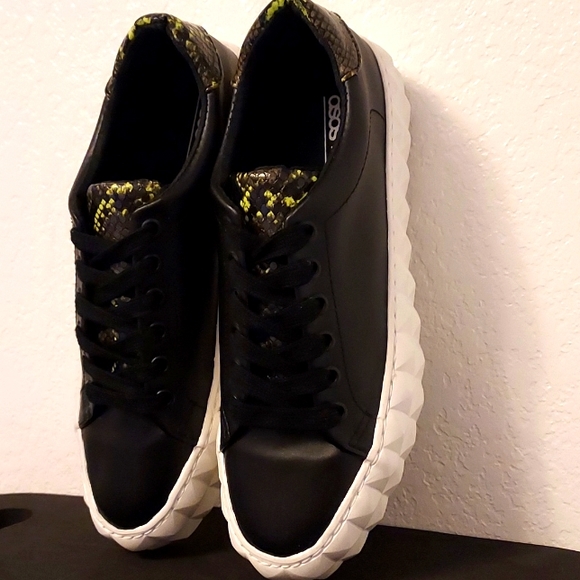 Mens Asos Sneakers - Picture 4 of 9